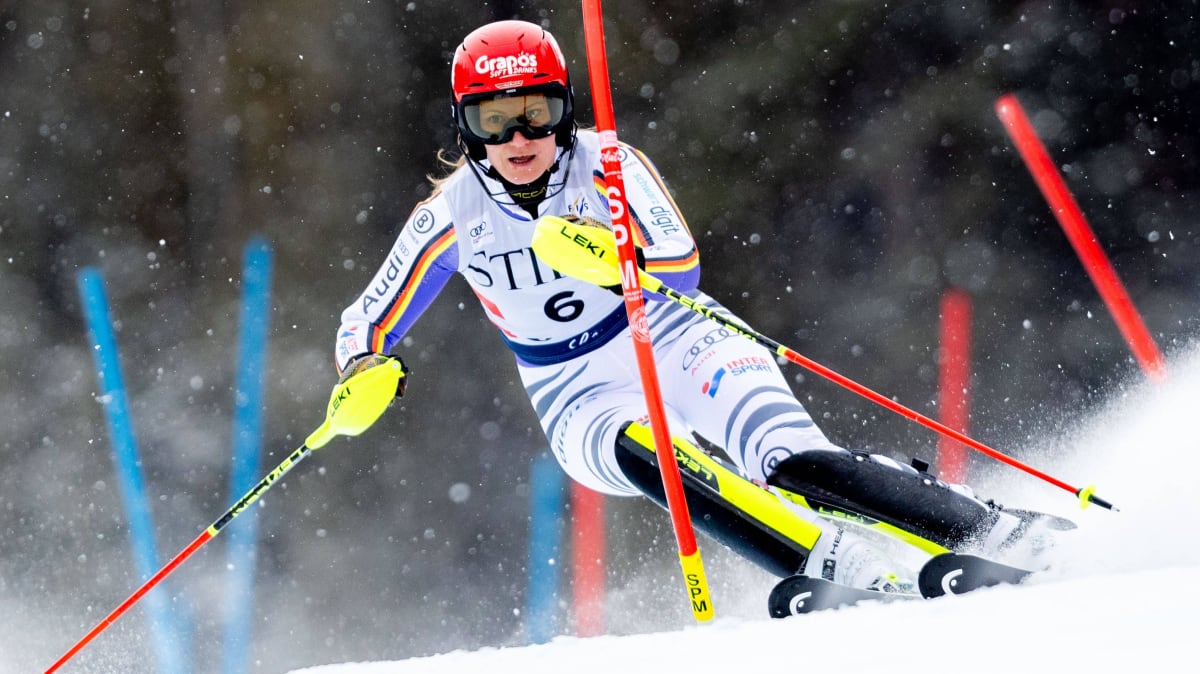 Nur-Shiffrin-schneller-D-rr-f-hrt-im-Slalom-auf-Rang-zwei