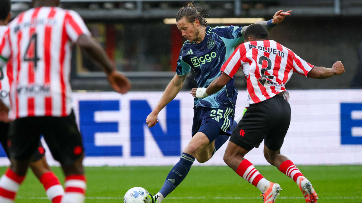 Weghorst-trifft-doppelt-Last-Minute-Ausgleich-rettet-Ajax-einen-Punkt
