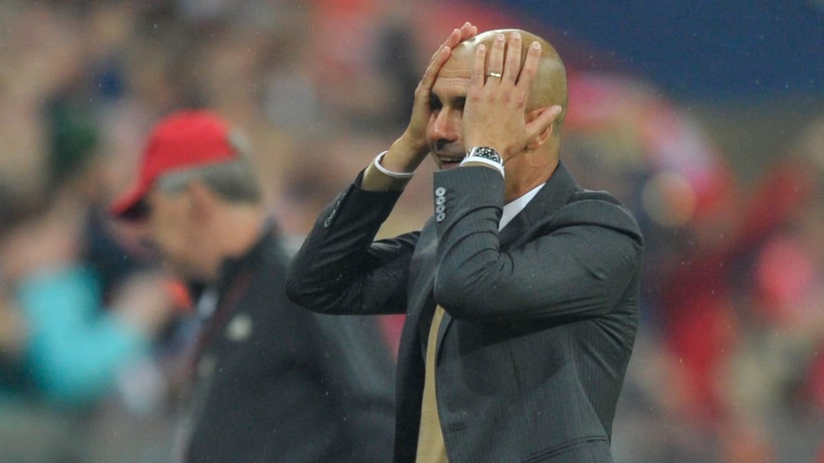 Hände über Dem Kopf Zusammenschlagen www.kicker.de