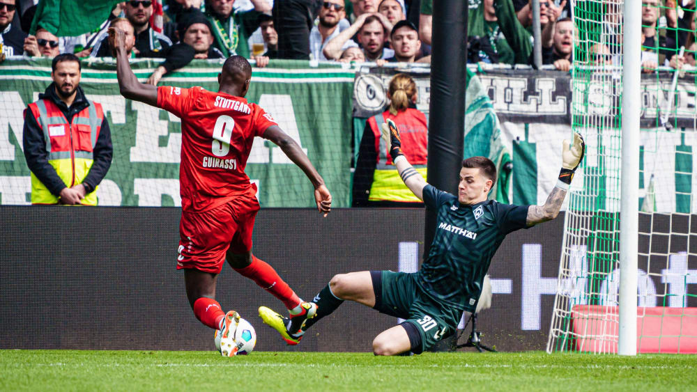 Keeper Zetterer war gegen Guirassy rechtzeitig zur Stelle und trennte den Stürmer vom Ball.