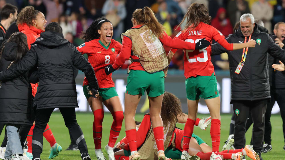 Der Jubel ist riesengroß: Die marokkanischen Spielerinnen feiern die Qualifikation fürs Achtelfinale.