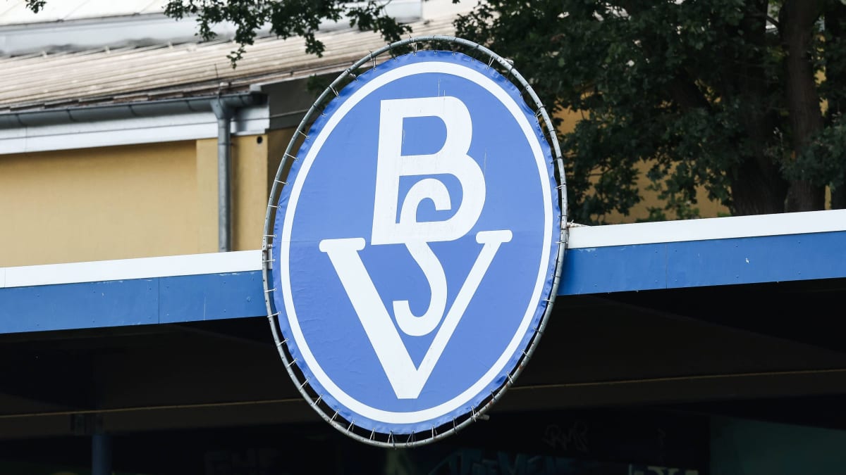 Notfall-am-Panzenberg-Bremer-SV-gegen-Sch-ningen-muss-abgebrochen-werden
