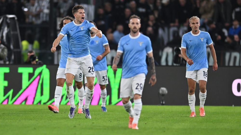 Toma Basic bejubelt seinen Treffer gegen Juve.