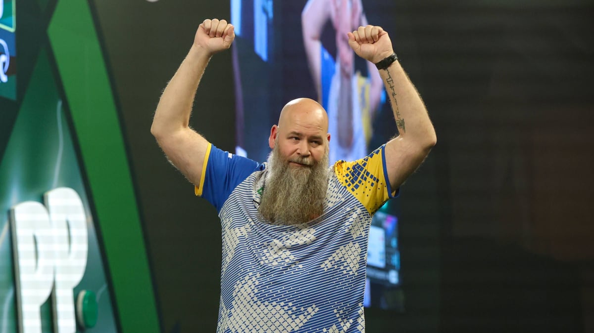 Geheimfavorit-van-Veen-feiert-Premierensieg-Harrysson-berrascht-Ross-Smith