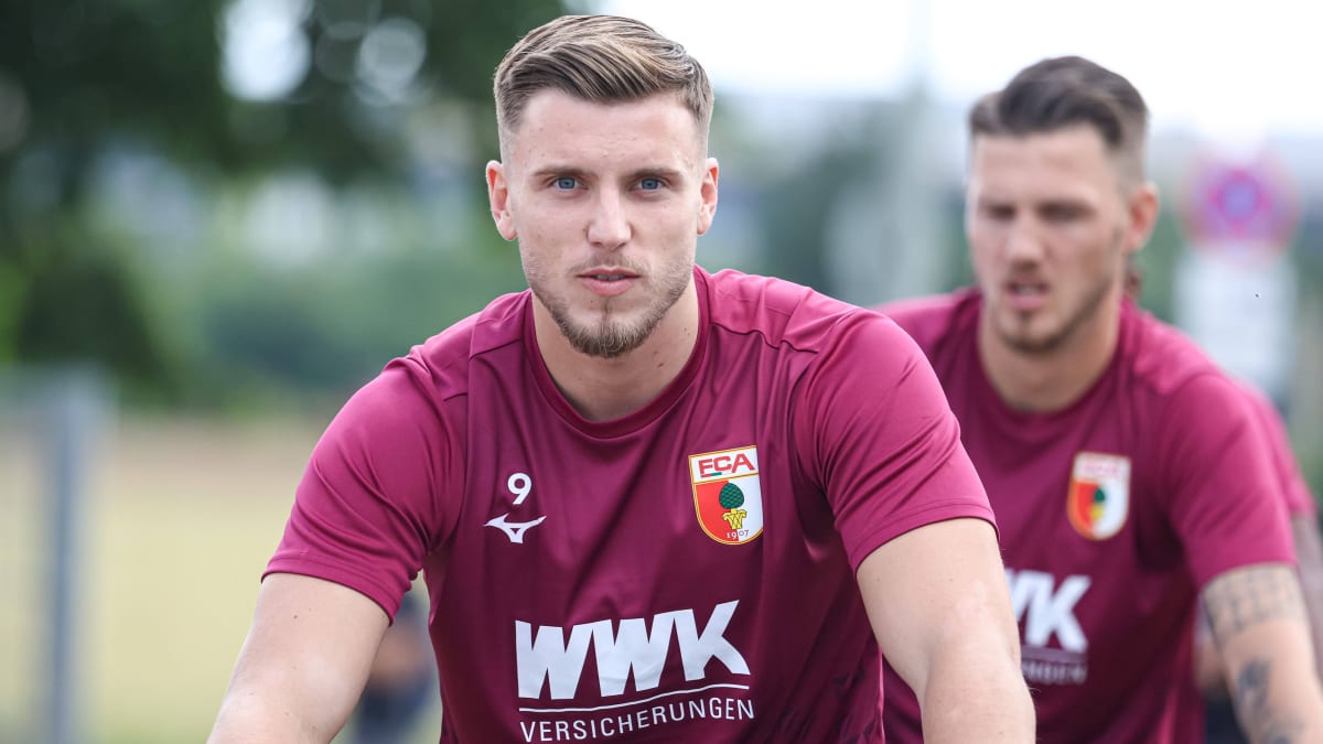 FC Augsburg: Für und Wider von Demirovics Abschied