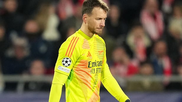 GIRONA, SPAIN - JANUARY 29: Neto of Arsenal reacts after Arnaut Danjuma of Girona FC (not pictured) scores his team's first goal during the UEFA Champions League 2024/25 League Phase MD8 match between Girona FC and Arsenal FC at Montilivi Stadium on January 29, 2025 in Girona, Spain. (Photo by Alex Caparros - UEFA/UEFA via Getty Images)