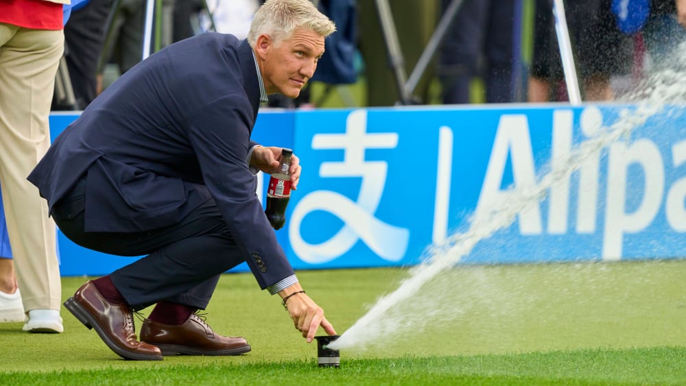 Auch mit 40 Jahren ist Bastian Schweinsteiger ein Lausbub geblieben.