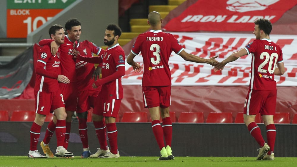 Liverpooler Jubeltraube: Die Reds feiern das 1:0 gegen Ajax Amsterdam. 