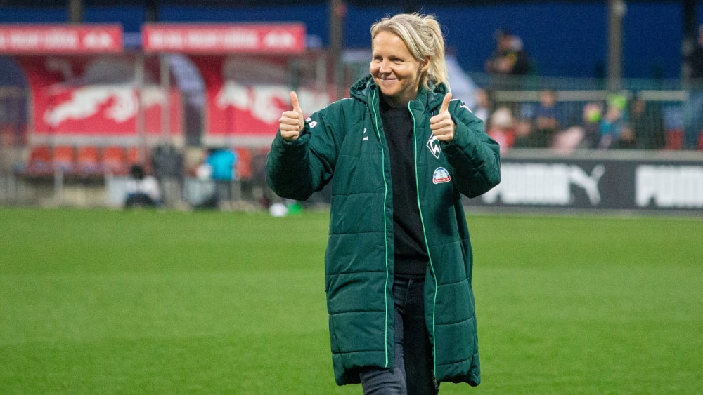 [Bild: 9cd91f33-bdb4-46a2-8955-0e66bdfec44b.jpg]