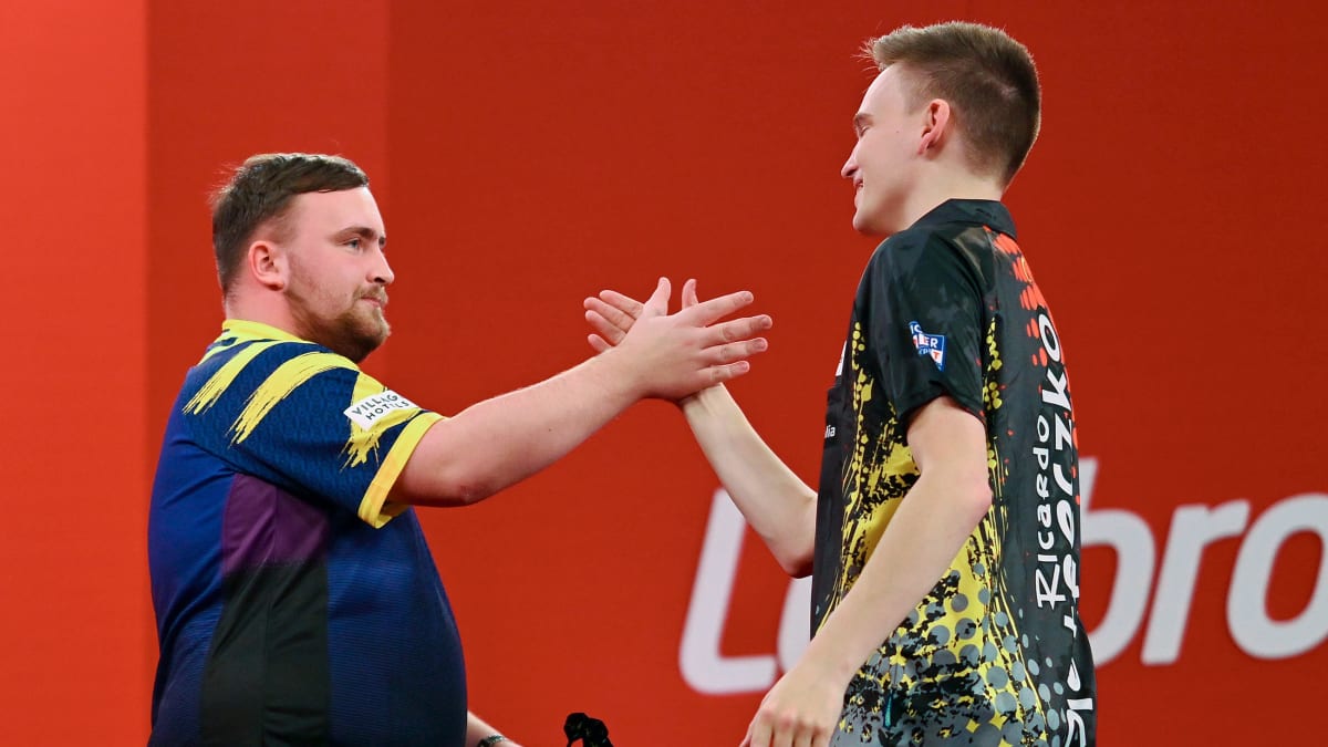 Littler-stinksauer-zum-10-Darter-Pietreczko-rgert-den-Weltmeister