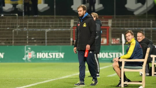 Seine Zeit beim SV Atlas Delmenhorst ist abgelaufen: Key Riebau muss nach dreieinhalb Jahren seinen Trainerstuhl räumen.