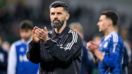 Schalke-Trainer Miron Muslic ärgerte sich nach dem Remis in Fürth über das Gegentor.