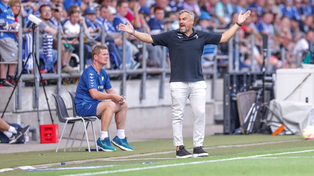 Er konnte mit dem 0:7 nicht zufrieden sein: VfL-Coach Thomas Reis.