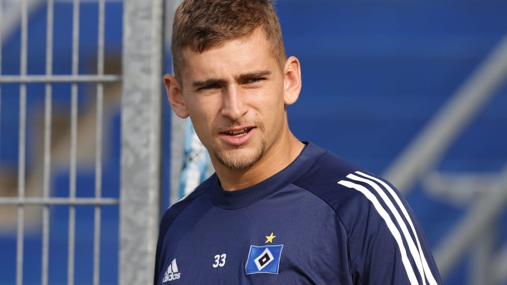 Julian Pollersbeck wechselt vom Hamburger SV zu Olympique Lyon.