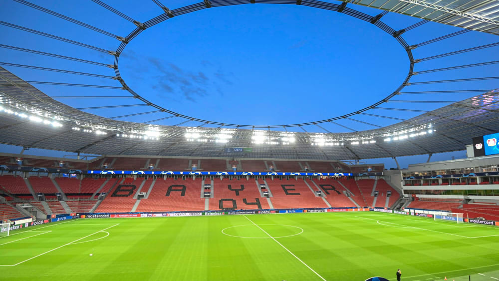 Das Spiel gegen Köln findet an einem Freitagabend in der BayArena statt.