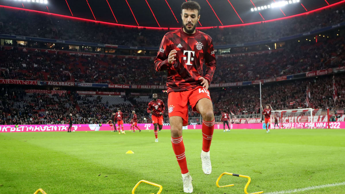 Mazraoui Reflektiert zur willkommenen Option kicker