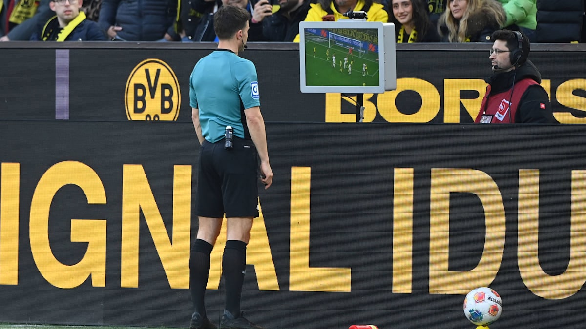 VAR-auch-bei-Ecken-und-Gelb-Rot-Nicht-konsequent-durchdacht-