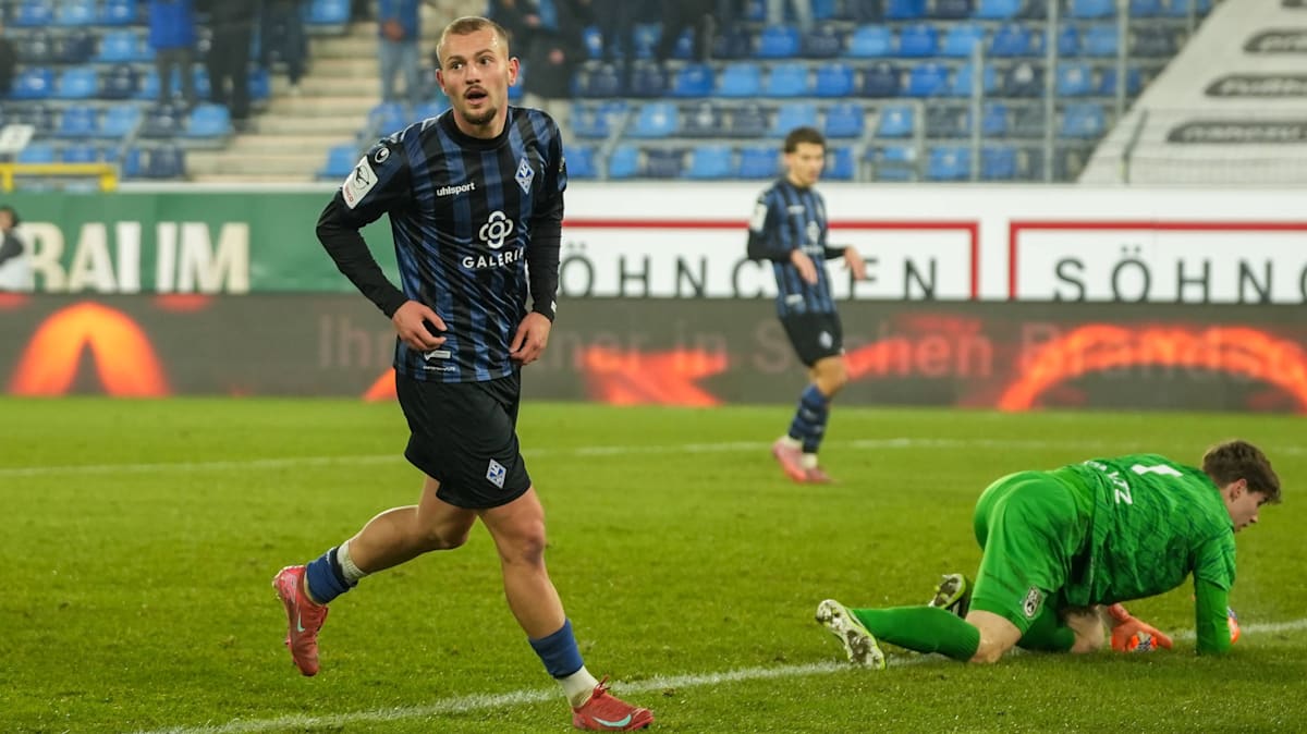 Ulm-fehlt-das-Spielgl-ck-Mannheim-rettet-Zittersieg-in-Unterzahl