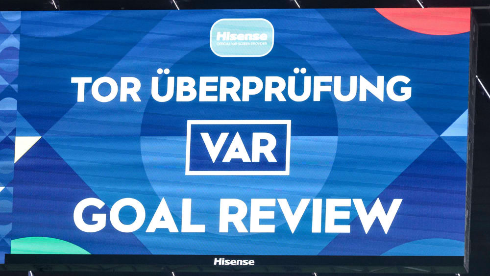 Bei der Klub-WM werden zu überprüfende Szenen live im Stadion zu sehen sein.