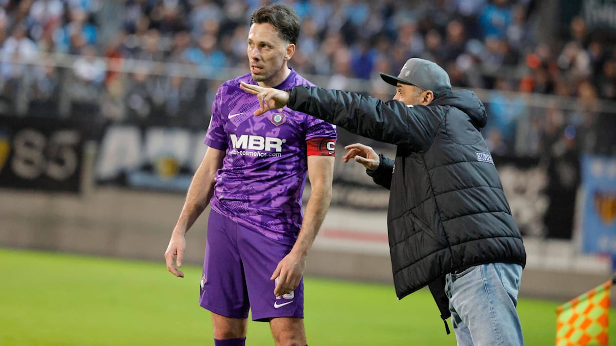 Derbysieg dank Doppelpacker Bär: Aue zieht ins Sachsenpokalfinale ein