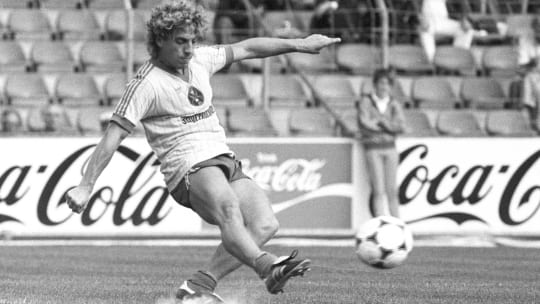 Peter Lux im Trikot von Eintracht Braunschweig während der Saison 1984/85.