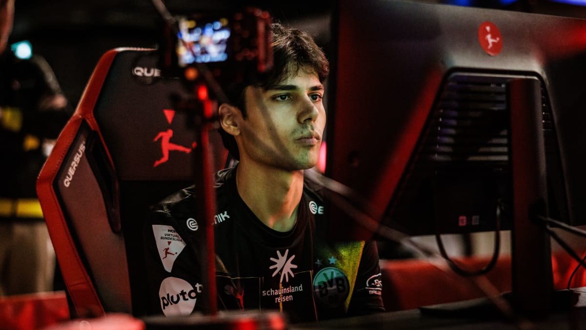 Auch-RBLZ-chancenlos-Ein-Italiener-l-sst-den-BVB-tr-umen