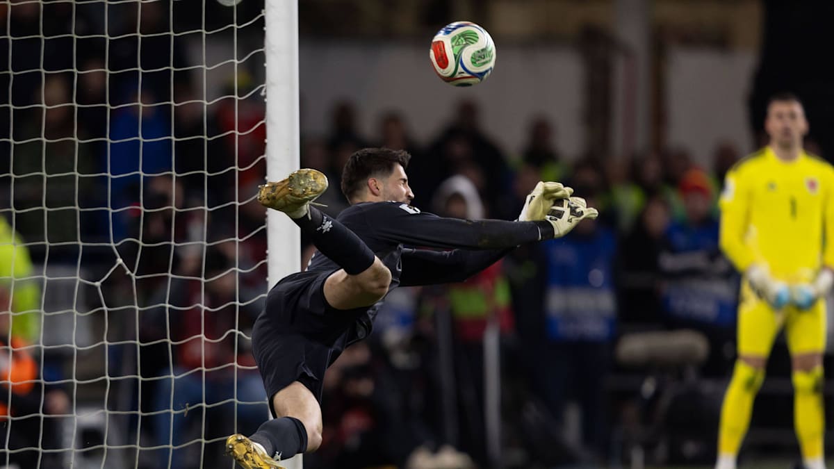 Vasilj als Held: Bosnien ringt Wales im Elfmeterschießen nieder und trifft auf Italien