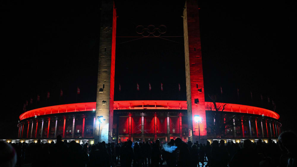 Das Olympiastadion erstrahlt in Rot, Union Berlin trifft in der Champions League auf Real Madrid