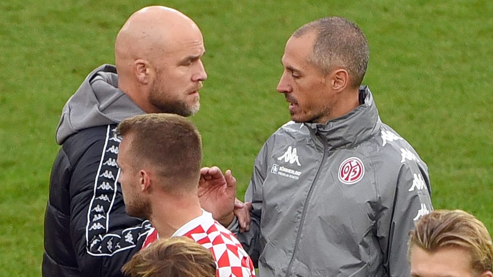 Der erste Punkt am siebten Spieltag: Der Mainzer Sportvorstand Rouven Schr&#246;der und Trainer Jan-Moritz Lichte.
