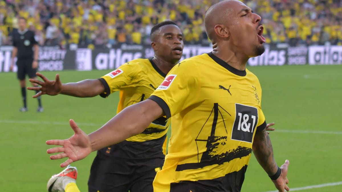 Late Goal Saves the Day Donyell Malen's Impact in BVB's Victory over 1