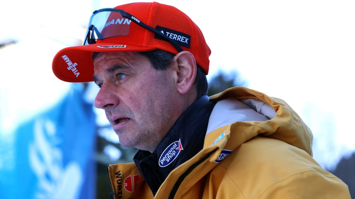 Trotz-entt-uschender-Tournee-Trainerfrage-um-Horngacher-stellt-sich-nicht