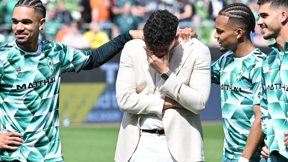 Werder verabschiedet sechs Spieler: "Ich habe keine Worte"