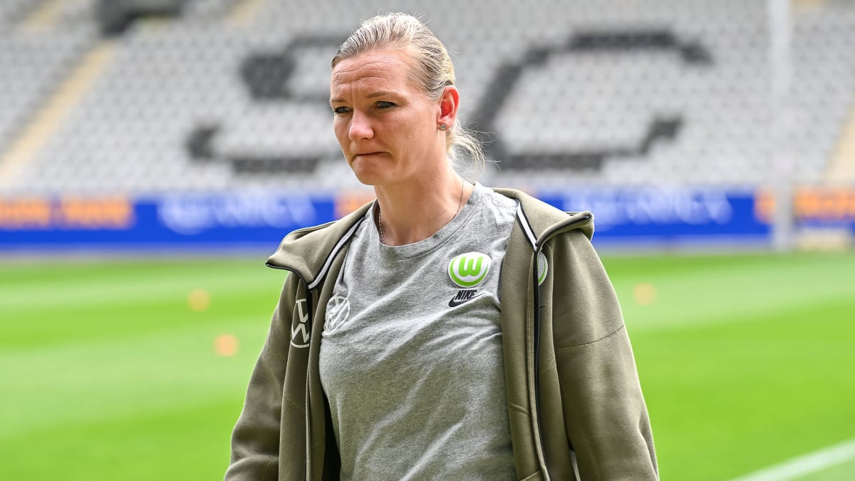 -Ganz-sch-n-schnelle-Lokomotiven-Popp-erwartet-Taktik-Anpassung-von-W-ck