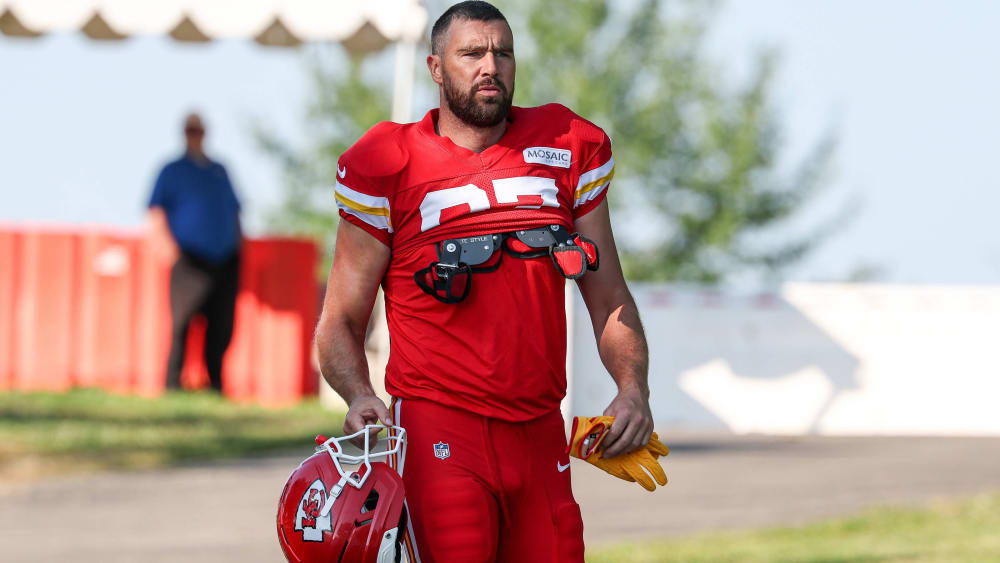 20-jähriger" Kelce hat den Super-Bowl-GAU in den Müll geworfen - kicker