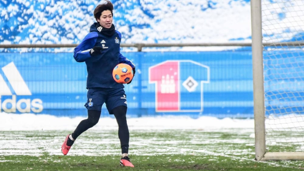 Das Knie Okugawa bricht beim HSV das Training ab kicker