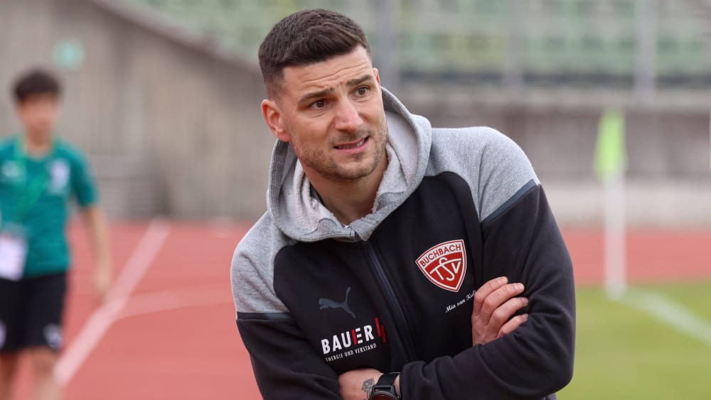 Cheftrainer Aleksandar Petrovic (36) glaubt weiter an den Klassenerhalt des TSV Buchbach.