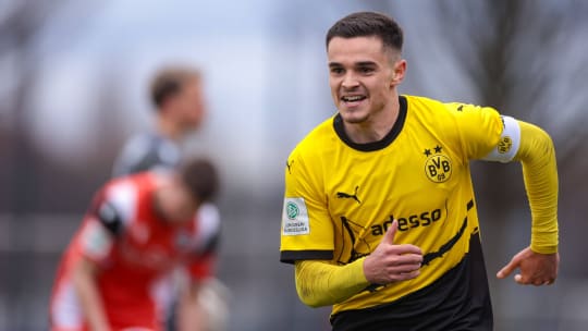 In der U 19 überzeugt er regelmäßig - nun winkt Kjell Wätjen das Bundesliga-Debüt.