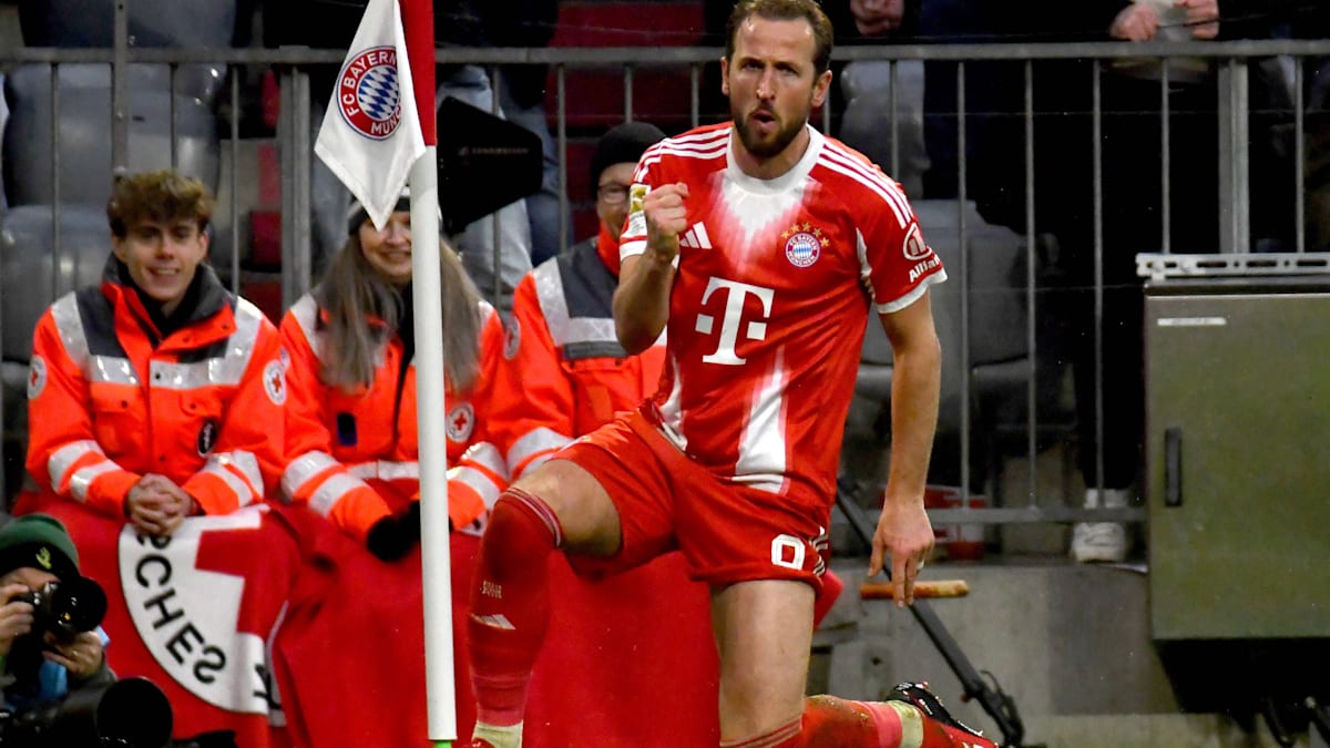 Golden Shoe: Double-scoring expert Kane pulls ahead - | Undav climbs ...
