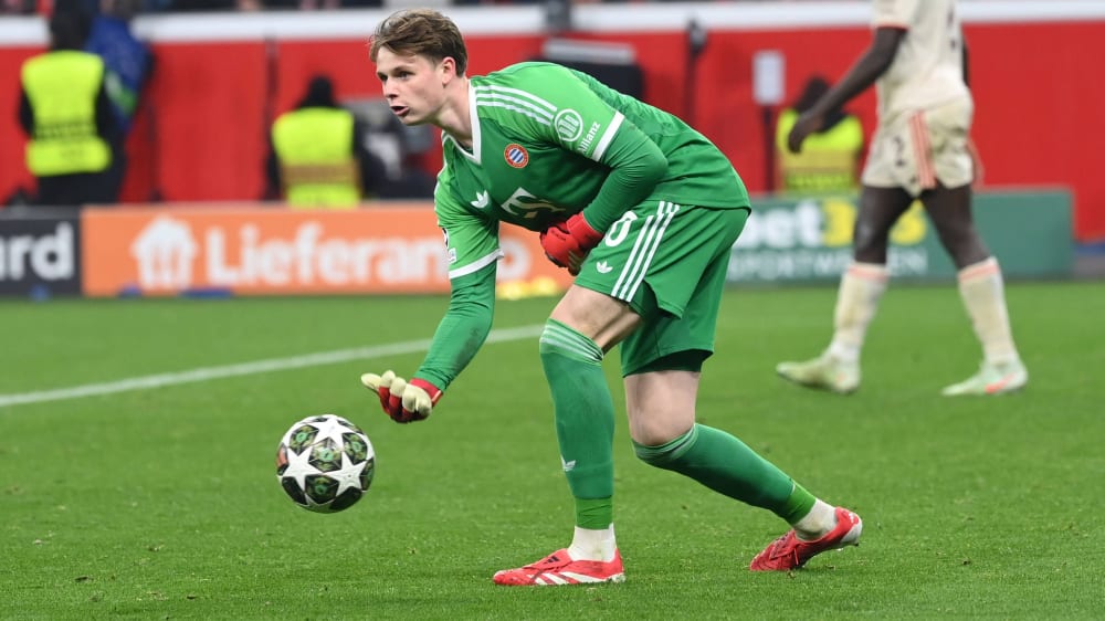 Bayern-Torwart Jonas Urbig.