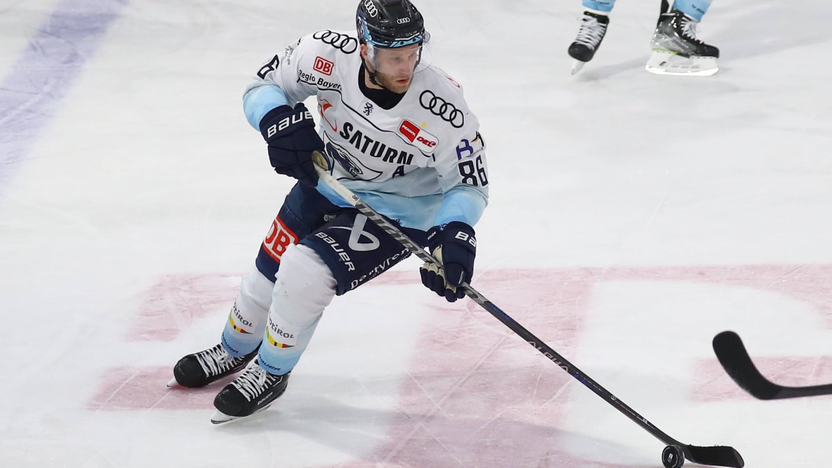 Bis 2025 Topscorer Daniel Pietta bleibt beim ERC Ingolstadt kicker