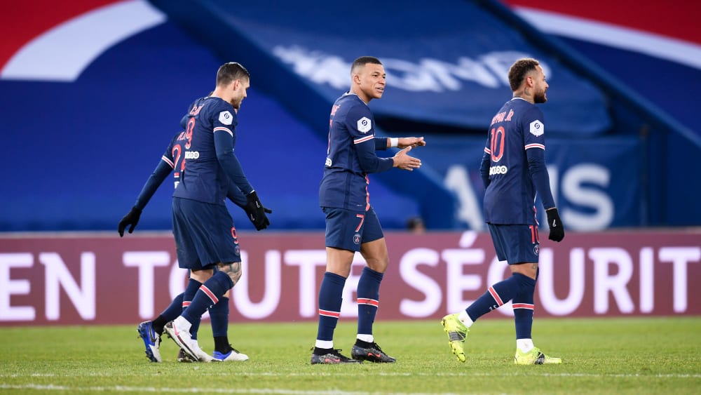 Paris' Offensivspieler Mauro Icardi, Kylian Mbapp&#233; und Neymar (v.l.n.r) besorgten die Treffer beim klaren Erfolg PSG's &#252;ber Montpellier.