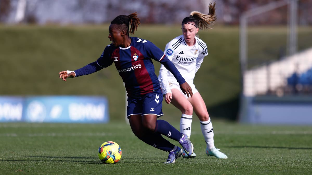 FC-Bayern-verpflichtet-Bernadette-Amani