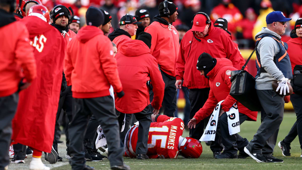 kreuzbandriss-chiefs-verlieren-aush-ngeschild-mahomes