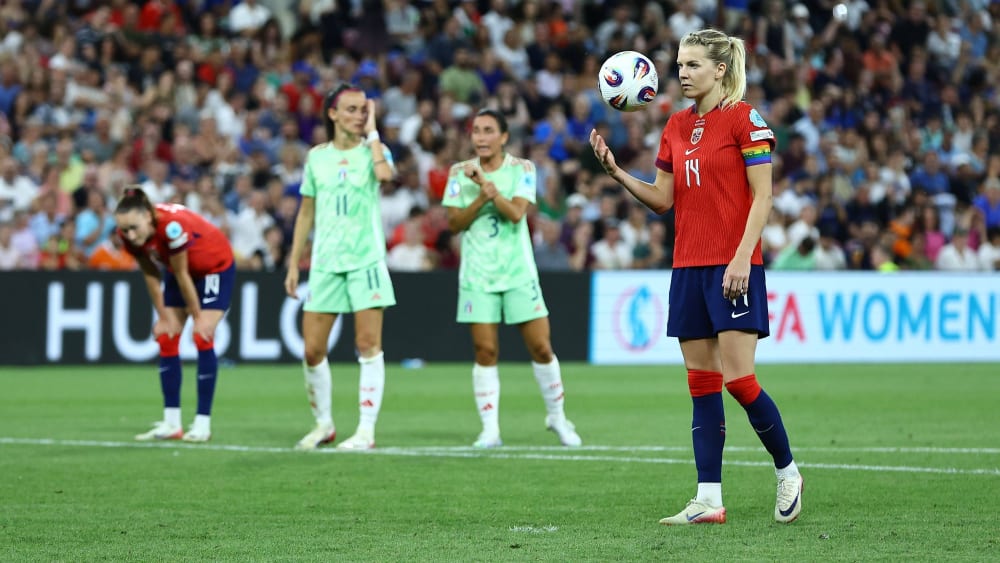 Norwegens Kapitänin Ada Hegerberg.
