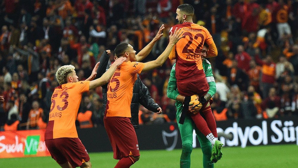 Losgelöster Jubel: Galatasaray ist erneut türkischer Meister.