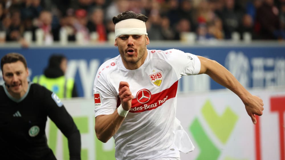 Verband auf dem Kopf, Blut im Gesicht: Konstantinos Mavropanos beim VfB-Gastspiel bei der TSG Hoffenheim.