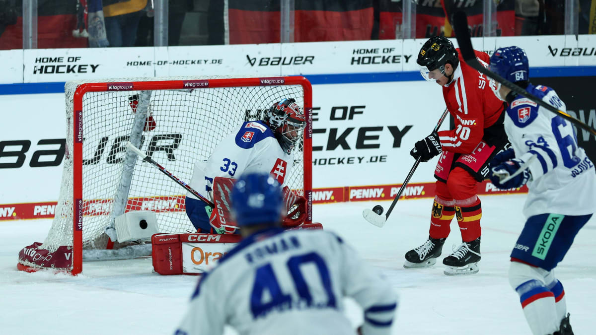 Dank-3-0-Erfolg-gegen-die-Slowakei-DEB-Team-gewinnt-den-Deutschland-Cup