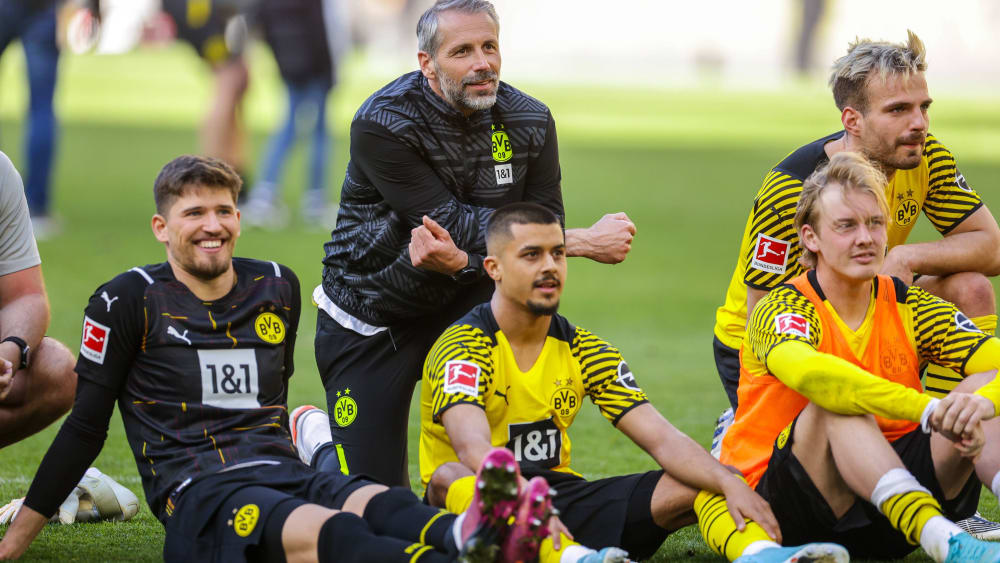 So sehen Sieger aus: Dortmunds Coach Marco Rose und seine Schützlinge.