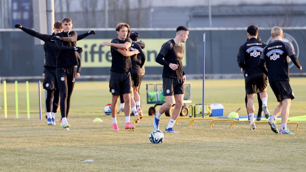 Die Sturm Profis stehen wieder am Trainingsplatz.