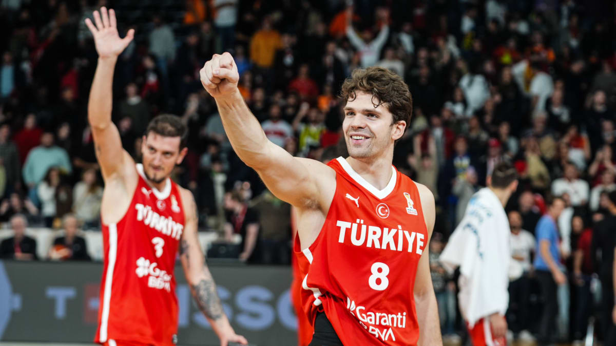 Italien-und-Serbien-siegen-haarscharf-T-rkei-schafft-Sweep